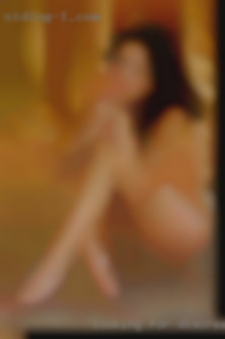 Looking for discreet girls in North Jersey nsa hook up.